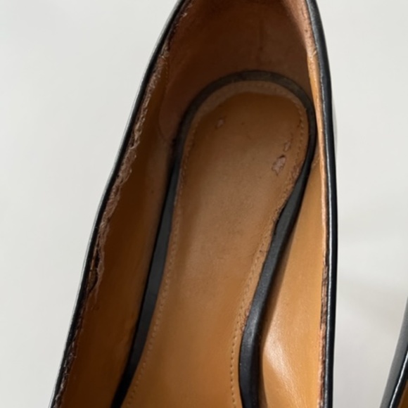 (*2 for $30) Leather Coach Navy Pumps size 6 - Picture 5 of 14